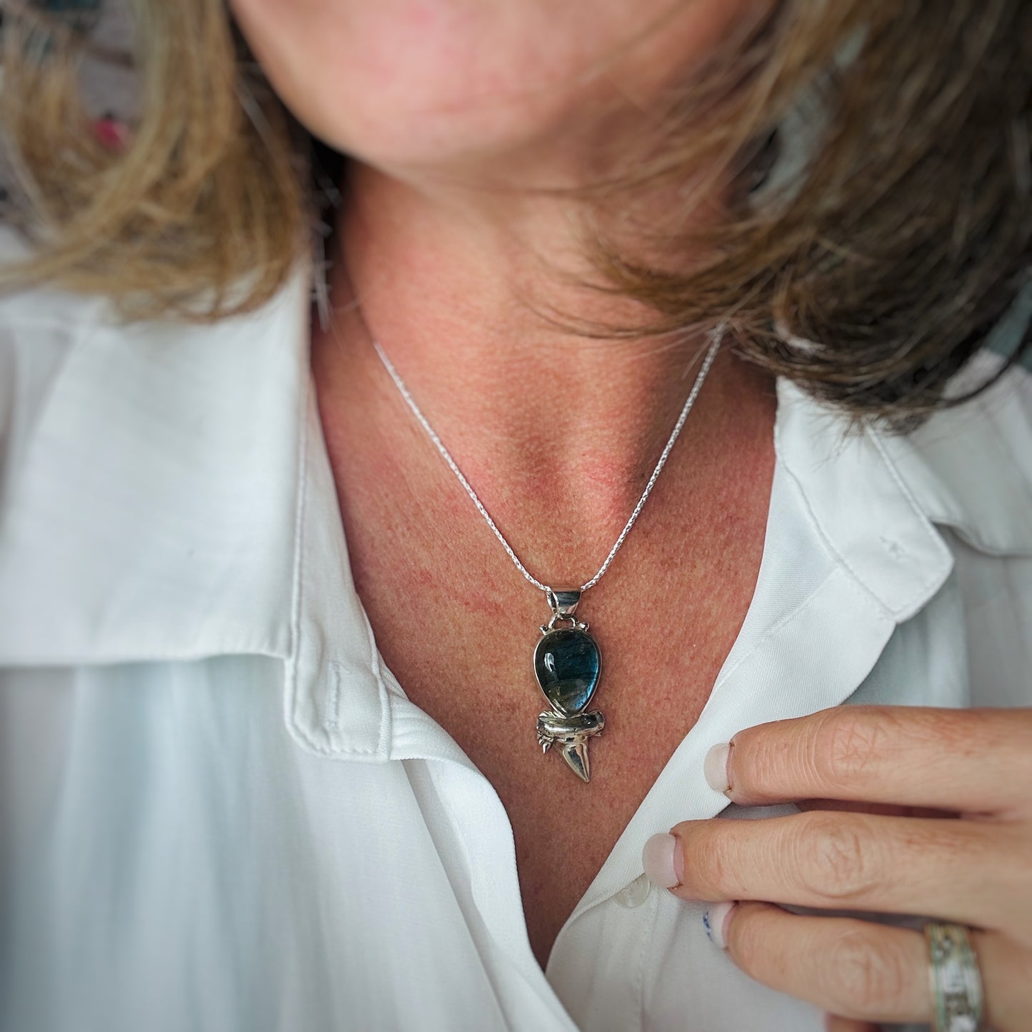 Sharks Tooth: Labradorite