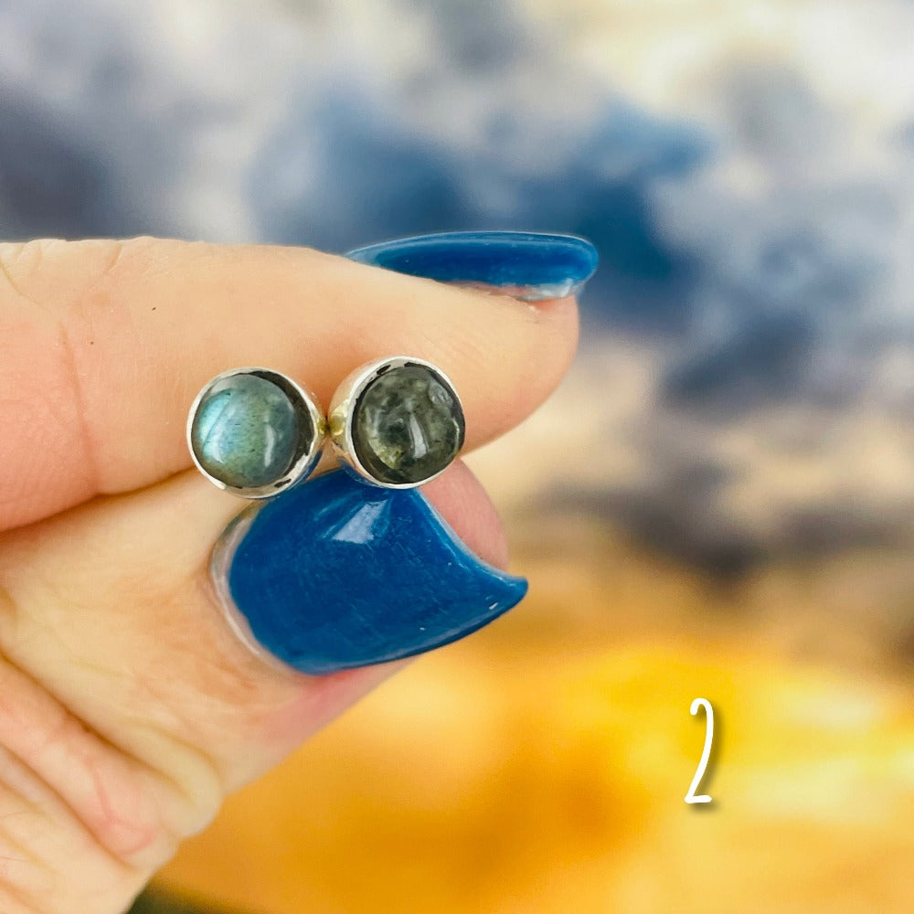 Labradorite round stud earrings