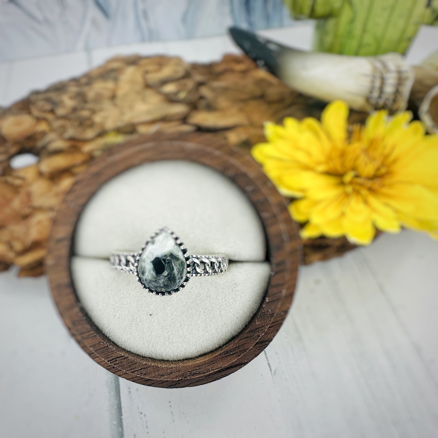 Storm Canyon {White Buffalo} Ring