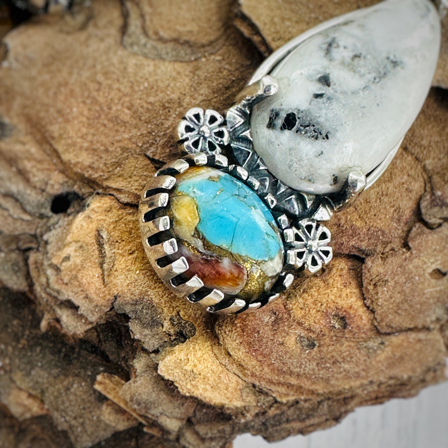 Canyon Skies {White Buffalo & Spiny Oyster} Earrings