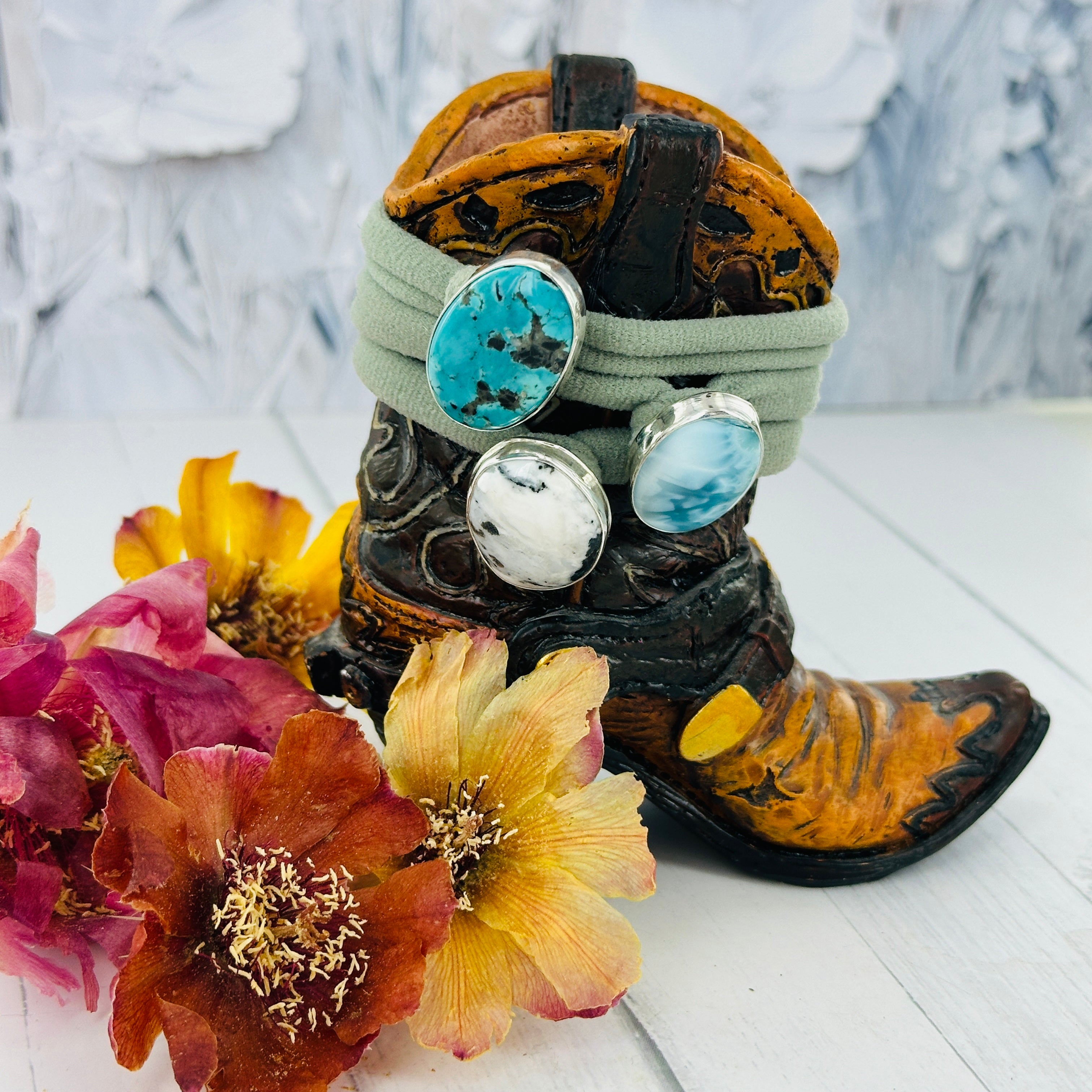 Larimar – Written in the Stones