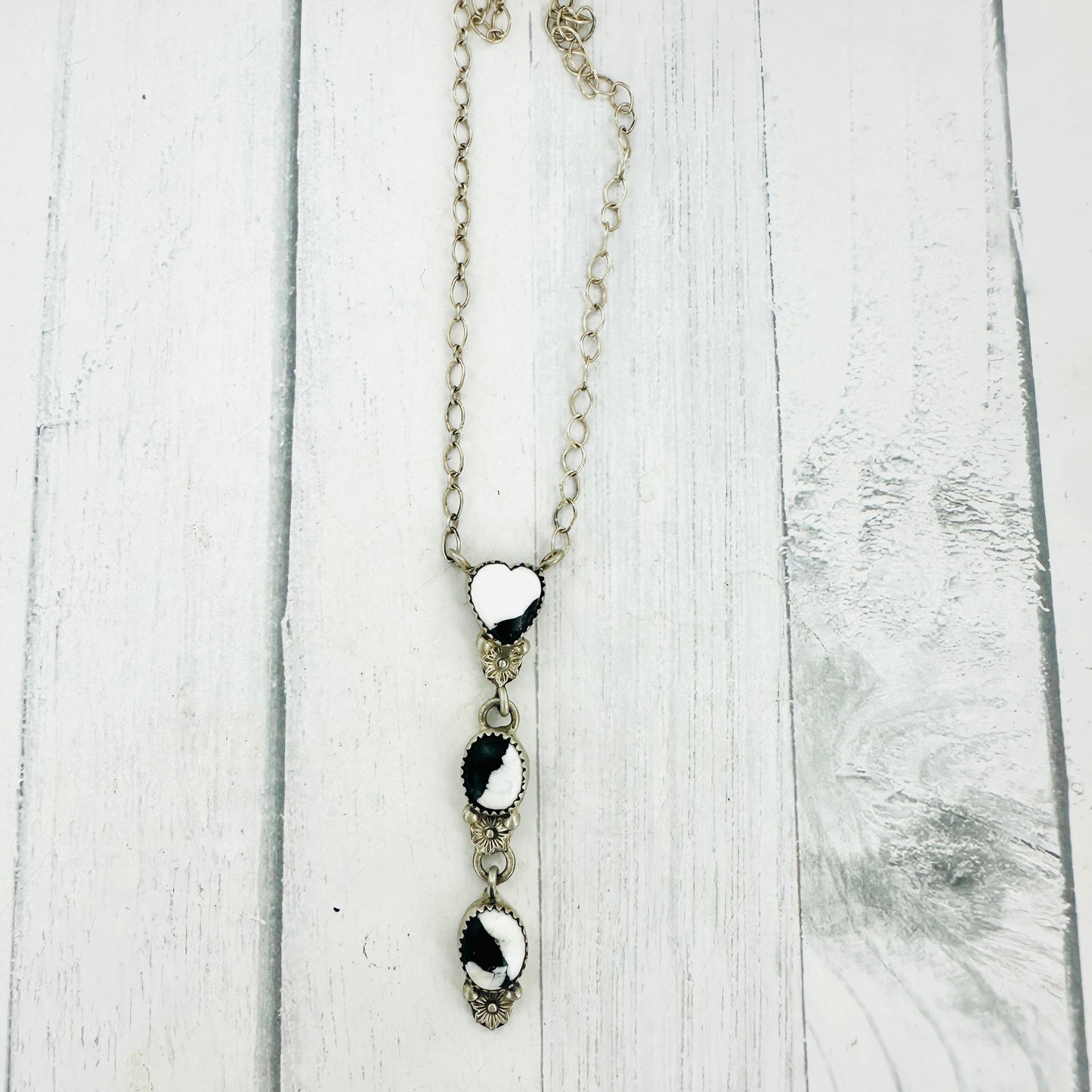 Eclipse d’Argent Necklace