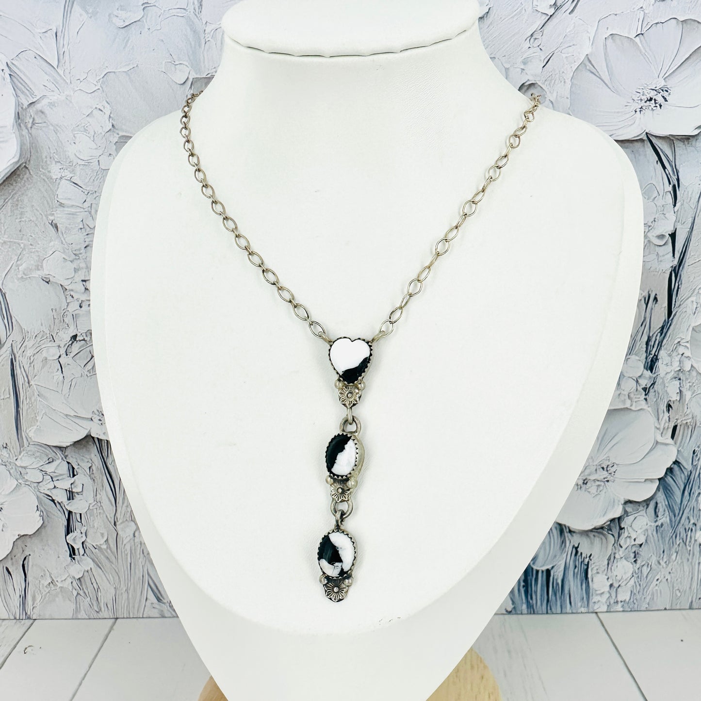 Eclipse d’Argent Necklace