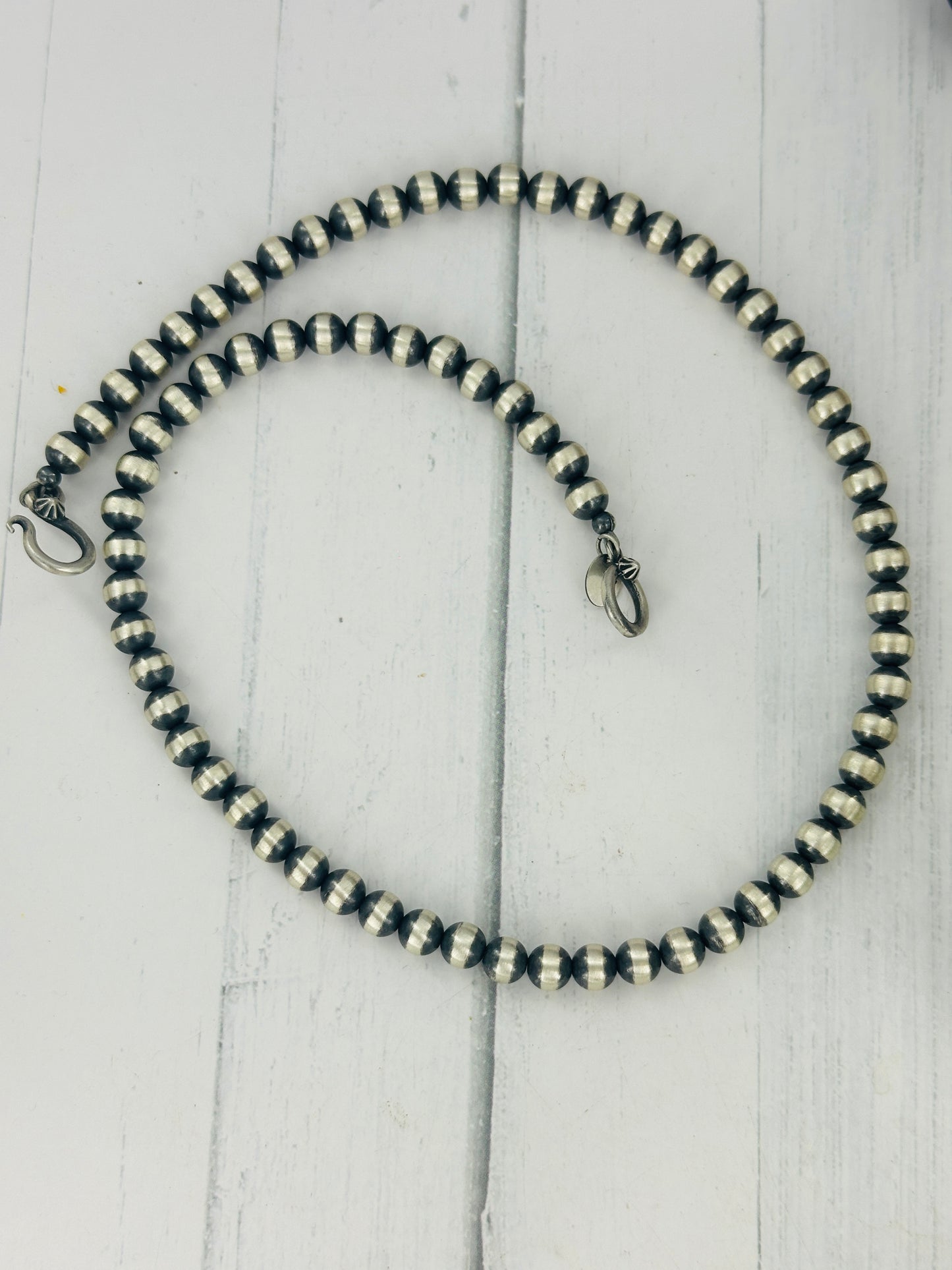 6mm Navajo pearls