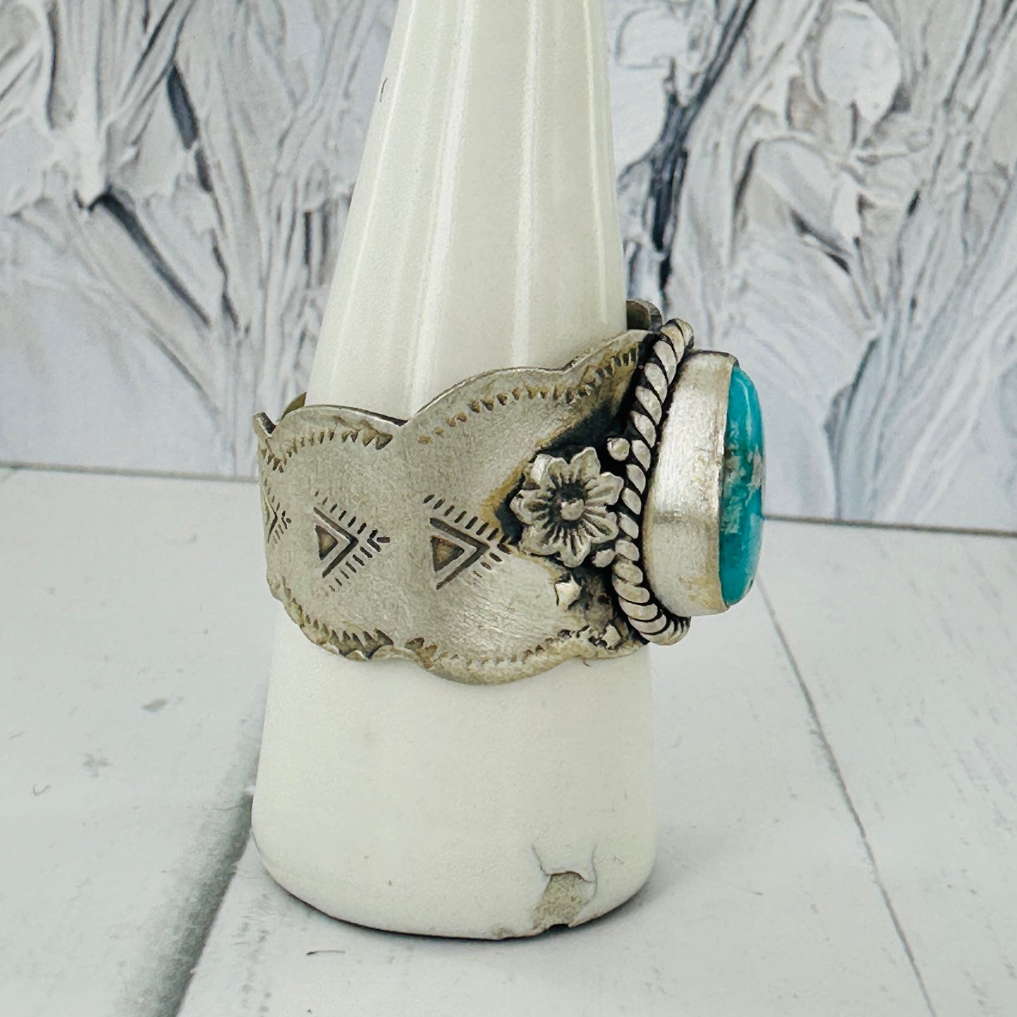 White Water Turquoise Cigar Band Ring {Size 8}