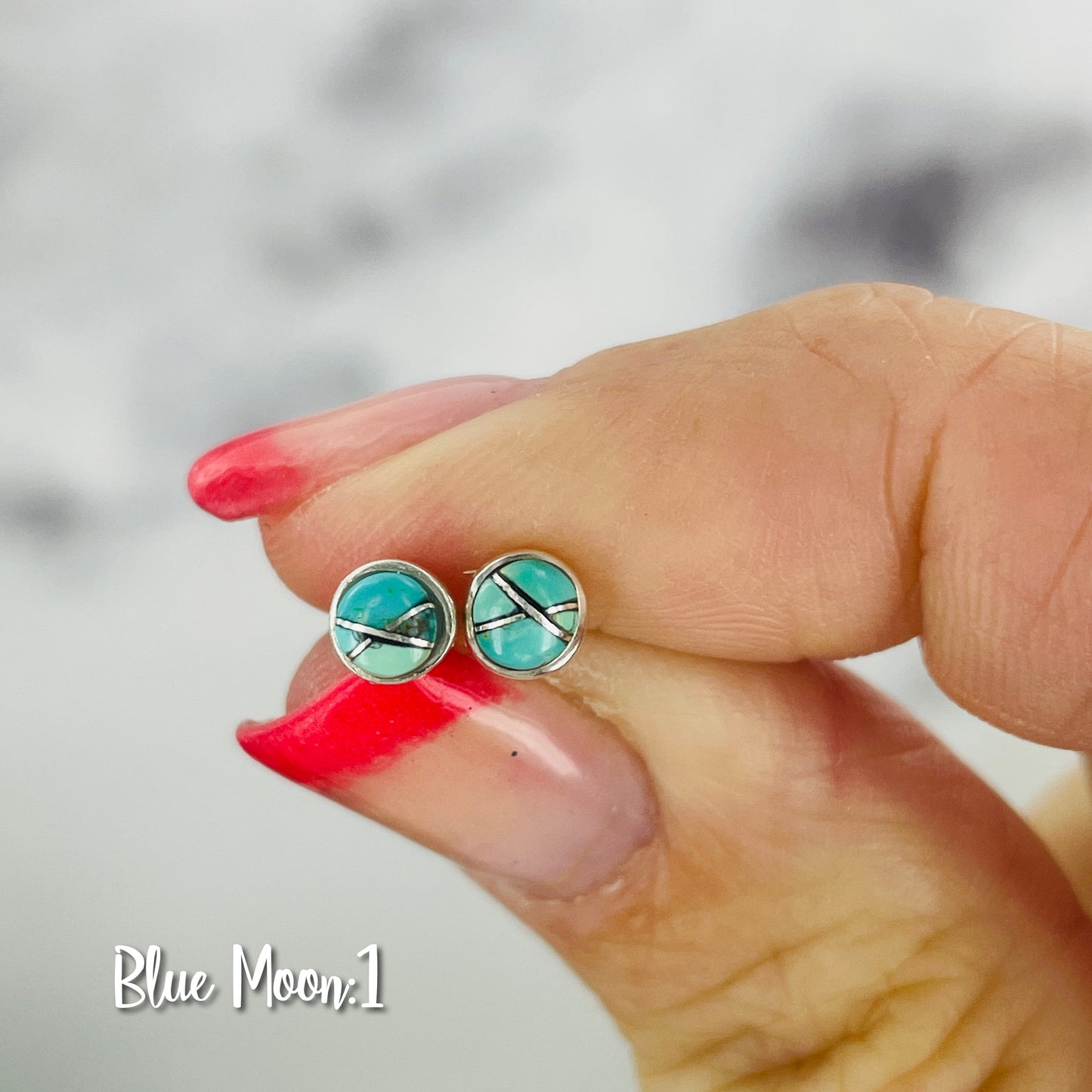 C’est l’histoire de la vie: Circle of Life/Story of Life  Small Round Turquoise Stud Earrings